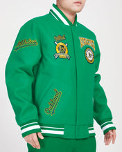 Load image into Gallery viewer, PRO STANDARD OAKLAND ATHLETICS CREST EMBLEM RIB WOOL VARSITY JACKET (KELLY GREEN)