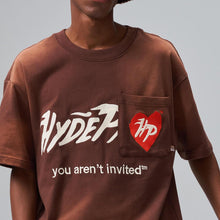 Load image into Gallery viewer, Hyde Park Pockets Full Tee (Brown)