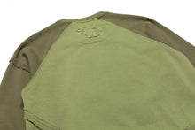 Load image into Gallery viewer, FROST ORIGINAL BLOW TAPESTRY CREWNECK (OLIVE)