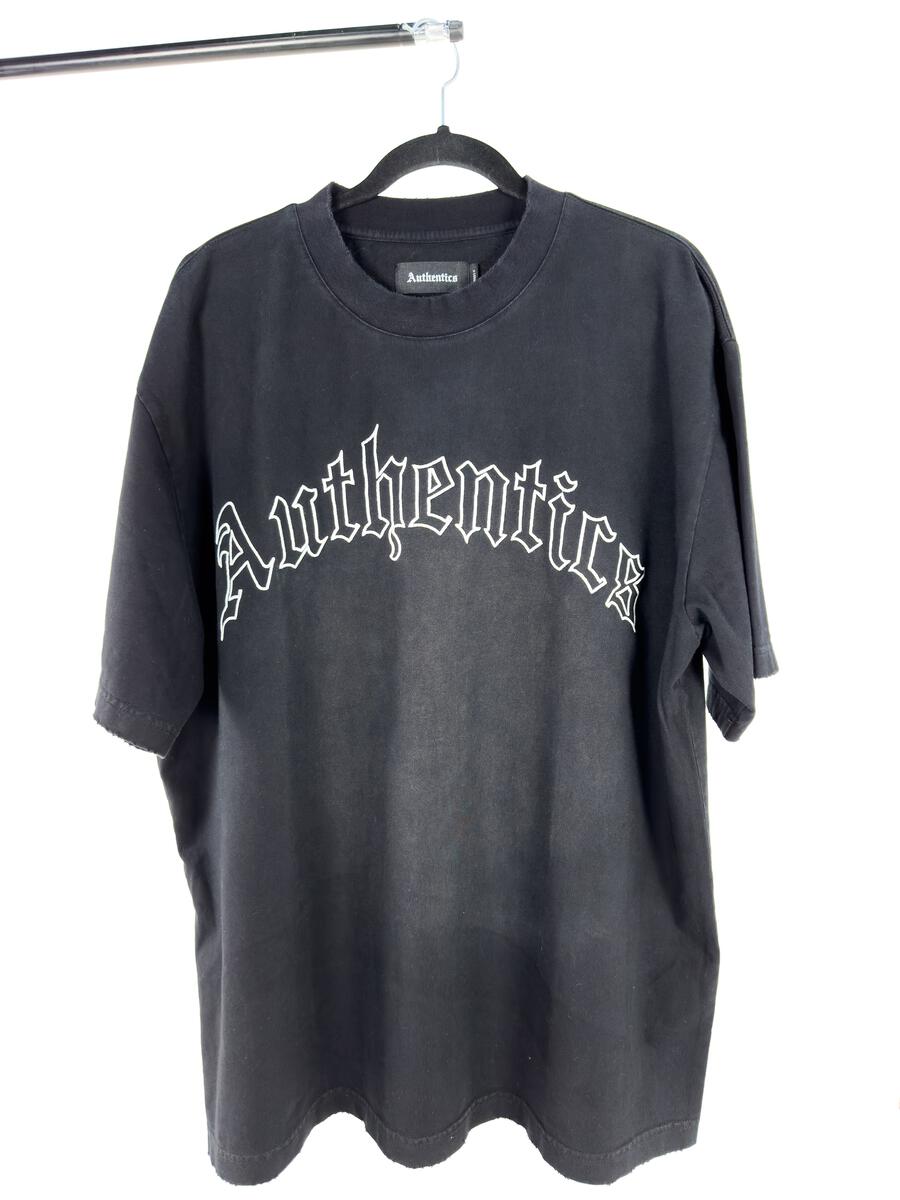 AUTHENTICS ARCH LOGO TEE (BLACK)