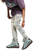 Load image into Gallery viewer, PHEELINGS TIME DON&#39;T WAIT CARGO SKINNY DENIM (LIGHT BLUE)