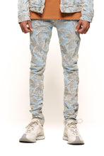 Load image into Gallery viewer, PHEELINGS DREAMS BLOSSOMING SKINNY DENIM (LIGHT BLUE)