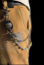 Load image into Gallery viewer, Chain Gang Dice