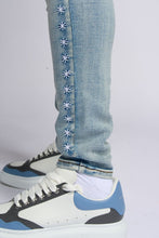 Load image into Gallery viewer, PHEELINGS SPOTLIGHT SKINNY DENIM (LIGHT BLUE)