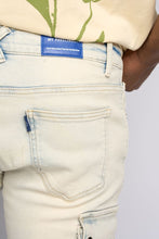 Load image into Gallery viewer, PHEELINGS PHEELING ALONE STACK CARGO DENIM (LIGHT BLUE)