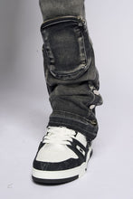 Load image into Gallery viewer, PHEELINGS JOURNEY TO GREATNESS FLARE STACK DENIM (BLACK)