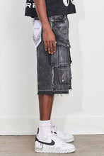 Load image into Gallery viewer, First Row WASHED MULTI CARGO DENIM JORTS
