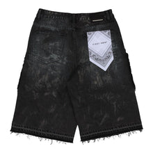 Load image into Gallery viewer, First Row WASHED MULTI CARGO DENIM JORTS