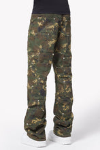 Load image into Gallery viewer, GUAPI Camo Pockets Flared Denim (Camo)