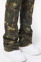 Load image into Gallery viewer, GUAPI Camo Pockets Flared Denim (Camo)