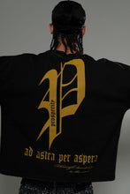 Load image into Gallery viewer, Stray wide &amp; crop fit tshirt (Black)