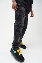 Load image into Gallery viewer, SERENEDE 'MIST'' Baggy Jeans (Black)