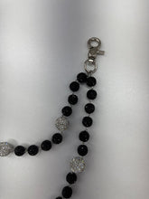 Load image into Gallery viewer, DRUNZ BLCK WHI POCKET CHAIN