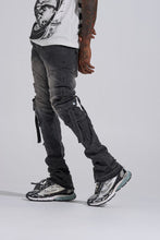 Load image into Gallery viewer, PHEELINGS "SHOOT FOR THE STARS" STACK CARGO DENIM (BLACK WASH)
