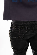 Load image into Gallery viewer, Gunzinii denim pants (COATED BLACK)