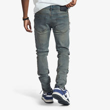 Load image into Gallery viewer, Melee "V12" JEANS (BLUE OIL WASH)