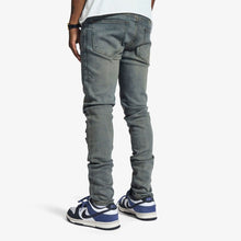 Load image into Gallery viewer, Melee "V12" JEANS (BLUE OIL WASH)