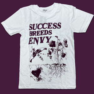 RETRO LABEL SUCESS BREADS ENVY SHIRT (WHITE)