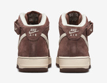 Load image into Gallery viewer, Nike Air Force 1 &#39;07 Mid Chocolate